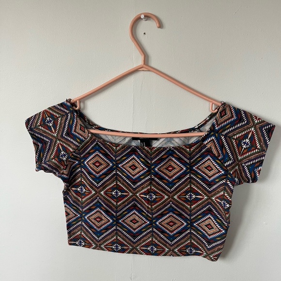 🌲5/$20🌲Forever 21 Women's Crop Top Diamond Brown Southwestern Pattern - Picture 2 of 4
